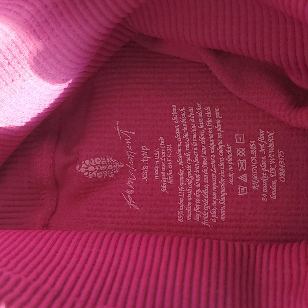 Free People FP Movement  High-Rise 7/8 Happiness Runs Leggings Raspberry Tights - Picture 7 of 12